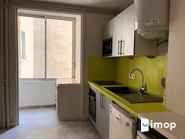 Spacieux T5 familial de 103m² avec garage, balcon et ascenseur en plein cœur de Chalon-sur-Saône