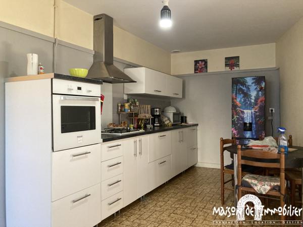 Location Maison de village - 4 chambres - 141m² - Jardin et dépendance - BOUTIERS SAINT TROJAN Détails des diagnostics énergétiques