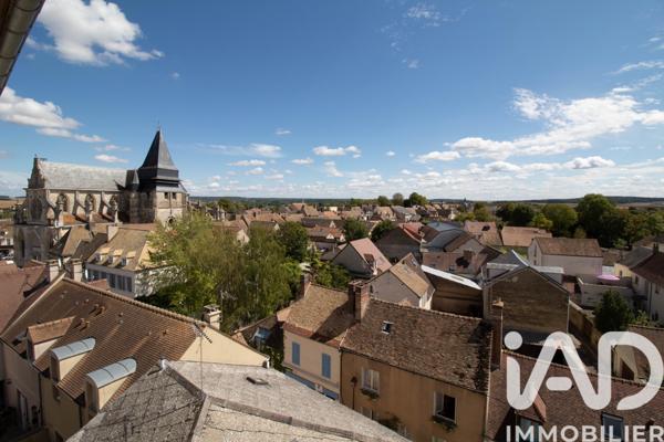 Location appartement 3 pièces 77 m² Houdan