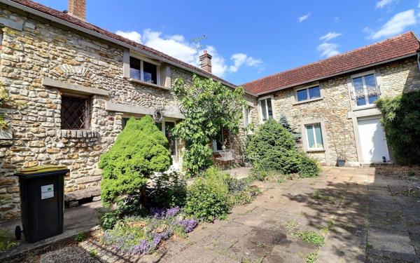 Maison à vendre    6 pièces • 186,96 m2 Vert-Saint-Denis