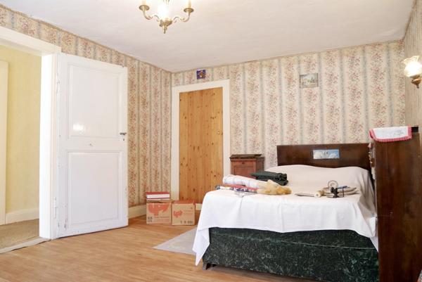 MAISON DE VILLAGE AVEC JARDIN