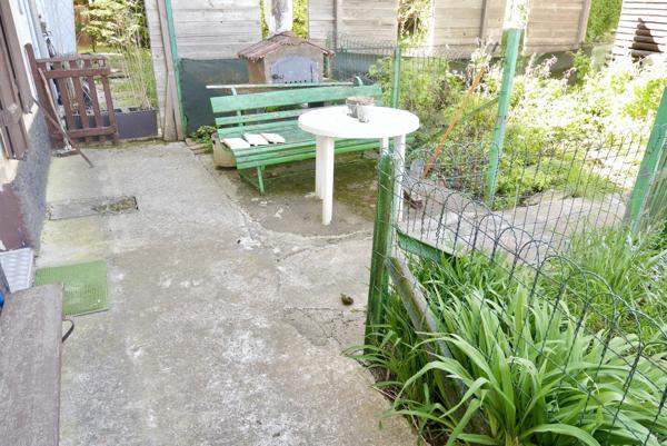 MAISON DE VILLAGE AVEC JARDIN