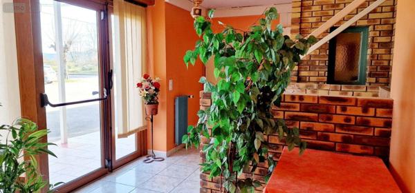 Maison à vendre à Lons-le-Saunier dans le Jura (39000), ref : SA-DI