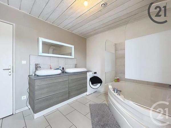 Appartement F5 à vendre  4 pièces - 84 m2 BUCHERES - 10