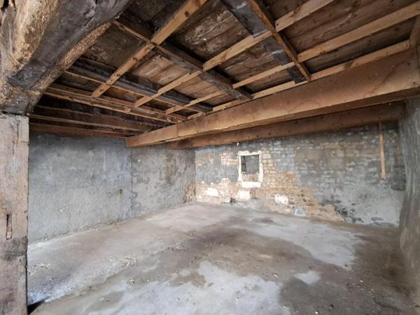 Parking / box Jarnac 50 m2 CRIT 398299