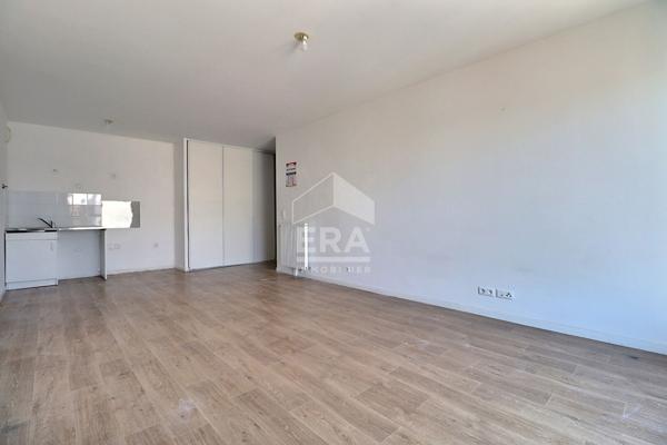 Appartement Aubervilliers 3 pièce(s) 74 m2
