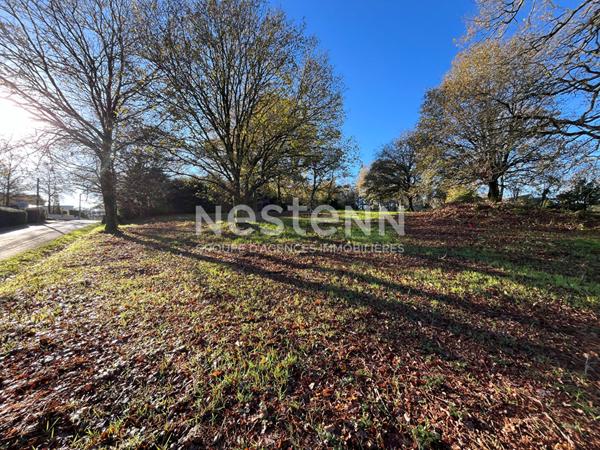 Terrain à vendre - bourg de Monterblanc - 723 m²