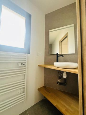 Élégante maison familiale, au calme, proche mer et commodités