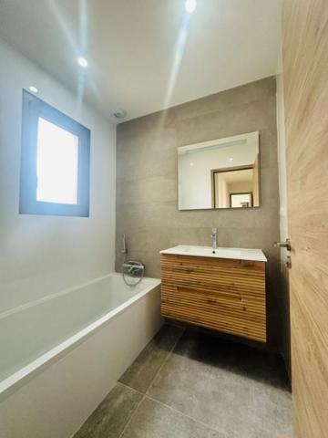 Élégante maison familiale, au calme, proche mer et commodités