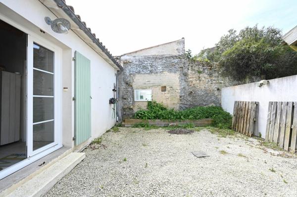 Maison à vendre    6 pièces •  Saint-Clément-des-Baleines