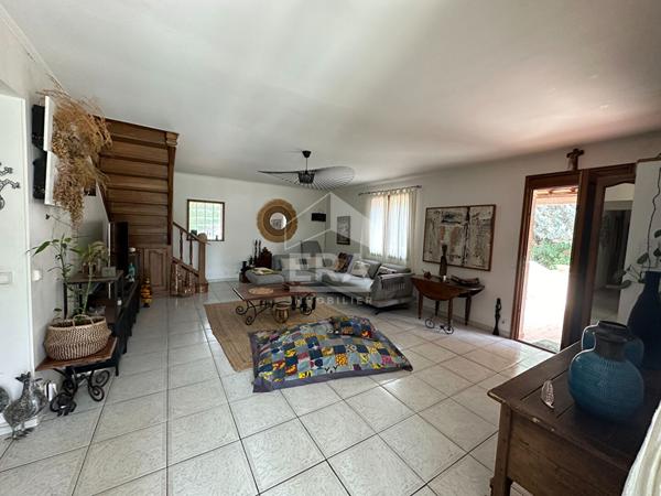 Maison Vidauban 7 pièce(s) 180m²  sur 1200 m²
