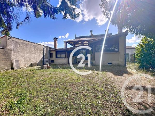 Maison à vendre  5 pièces - 145,50 m 2   ST LAURENT DE COGNAC  - 16