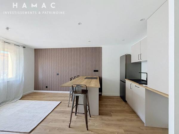 Appartement refait à neuf 3 pièces à La Tour-de-Salvagny DPE C - climatisation - balcon - cellier parking