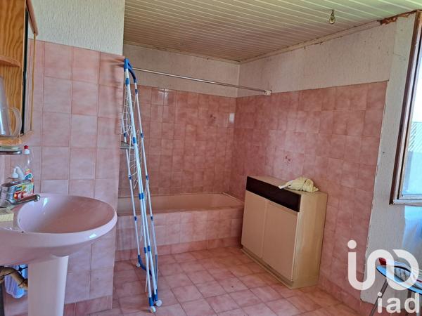 Ferme 6 pièces de 133 m² à Varetz (19240)