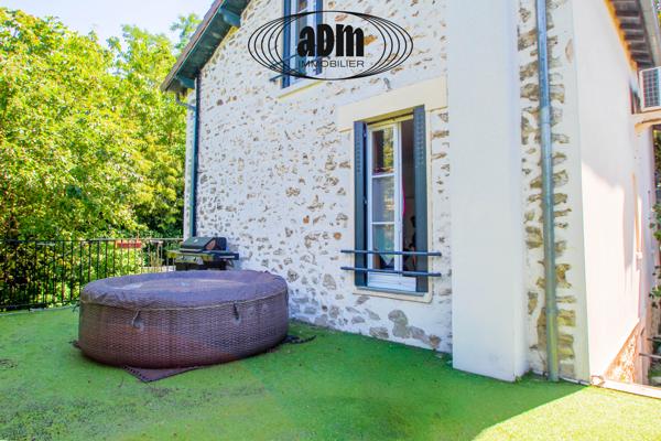 Maison
                                                                                                                                                                                                                                                                                                                        4 pièce(s)                                                                                                                                                                                                          3 chambre(s)                                                                                                                                                                                                          98.77  m²