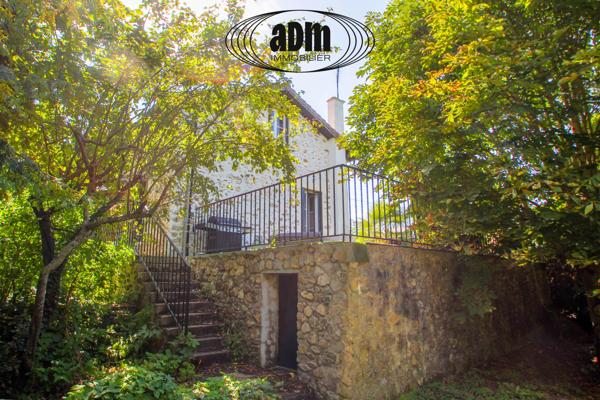 Maison
                                                                                                                                                                                                                                                                                                                        4 pièce(s)                                                                                                                                                                                                          3 chambre(s)                                                                                                                                                                                                          98.77  m²