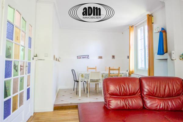 Maison
                                                                                                                                                                                                                                                                                                                        4 pièce(s)                                                                                                                                                                                                          3 chambre(s)                                                                                                                                                                                                          98.77  m²