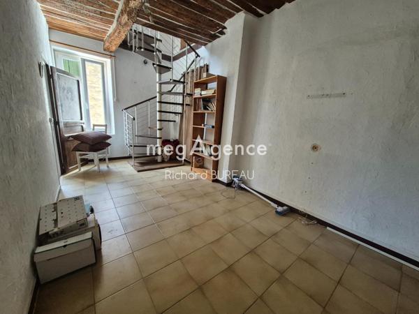 Appartement à LE LUC, 83340 - 6 pièces 115m²