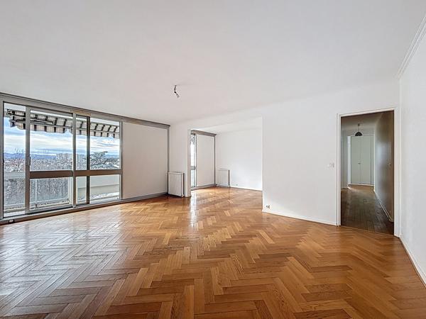 Appartement Lyon 5 pièces lumineux et au calme avec vue dégagée