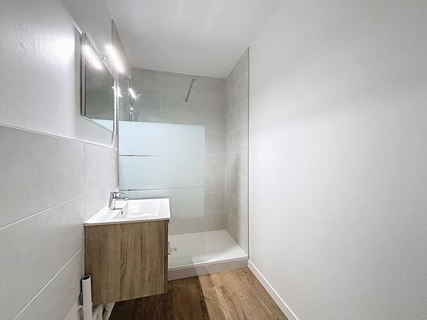 Appartement Lyon 5 pièces lumineux et au calme avec vue dégagée