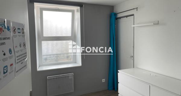 Location Local commercial 1 pièce 35 m² - Bouray-sur-juine 91850