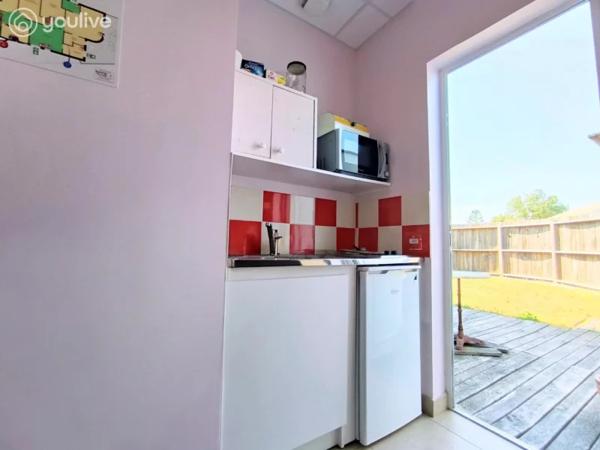RARE LOCAL PROFESSIONNEL CLÉ EN MAIN – 4 BUREAUX – PMR – PARKING – AUCUN TRAVAUX