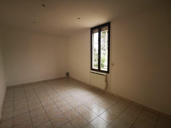 Maison à louer    3 pièces •  Rochefort-du-Gard