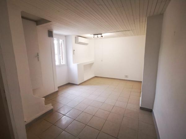 Maison à louer    3 pièces •  Rochefort-du-Gard