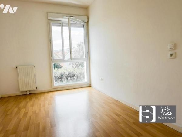 Appartement T2 avec grande Terrasse é parking double