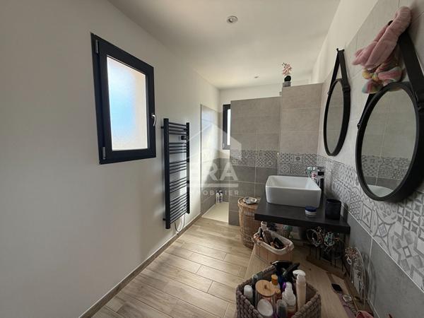 A VENDRE 83470 SAINT MAXIMIN LA SAINTE BAUME MAISON TYPE 5 DE 110M² SUR 807M² DE JARDIN GARAGE PISCINE