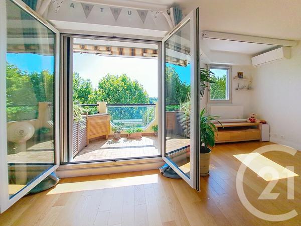 Appartement F4 à vendre  4 pièces - 76,80 m 2   CRETEIL  - 94