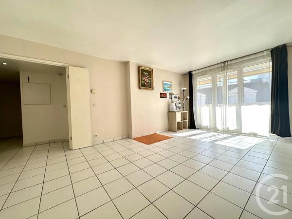 Appartement F3 à vendre  3 pièces - 63,82 m 2   MAISONS ALFORT  - 94