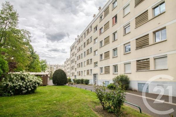 Appartement F3 à vendre  3 pièces - 54,50 m 2   ERMONT  - 95