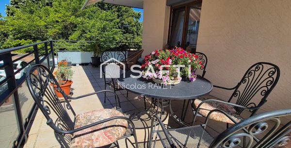 Appartement T3 traversant, vue lac, garage et cave