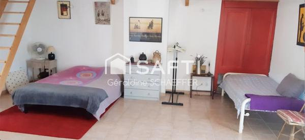 Mas en pierre de 240 m2 , jardin de 2430m2, Véranda, Garages