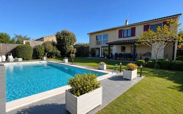 Maison à vendre    5 pièces •  Lavalette