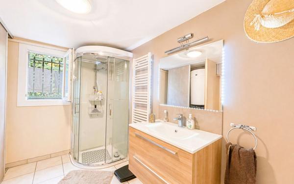 Maison à vendre    5 pièces •  Lavalette