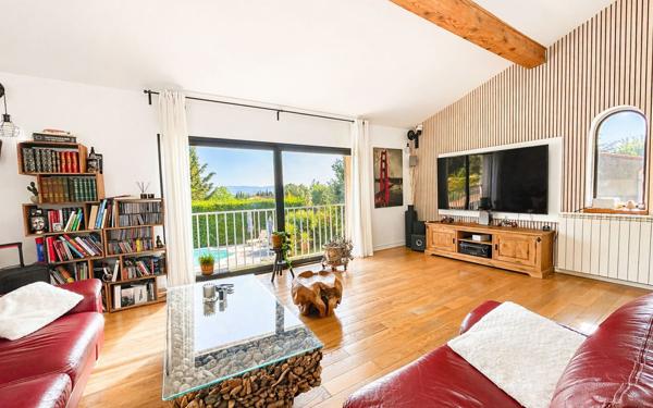 Maison à vendre    5 pièces •  Lavalette