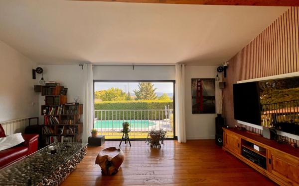 Maison à vendre    5 pièces •  Lavalette