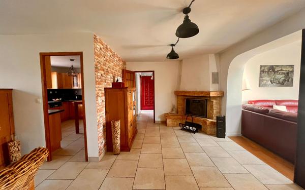 Maison à vendre    5 pièces •  Lavalette