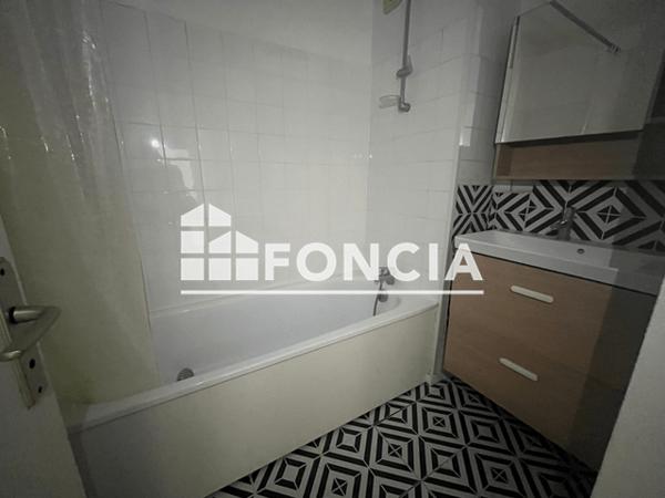 Location Appartement 3 pièces 63.61 m² - 2 TER DE BETHMANN Bordeaux 33000