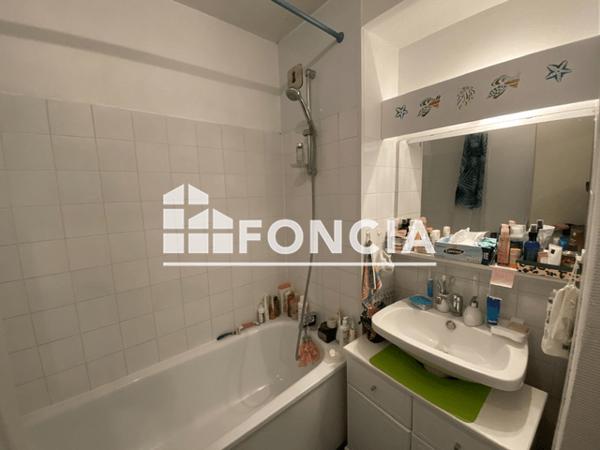 Location Appartement 3 pièces 63.61 m² - 2 TER DE BETHMANN Bordeaux 33000