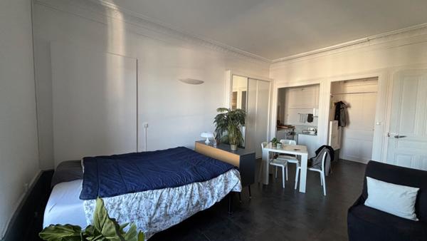Appartement Aix Les Bains 1 pièce 36 m2 au sein d'un ancien palace majestueux en centre-ville
