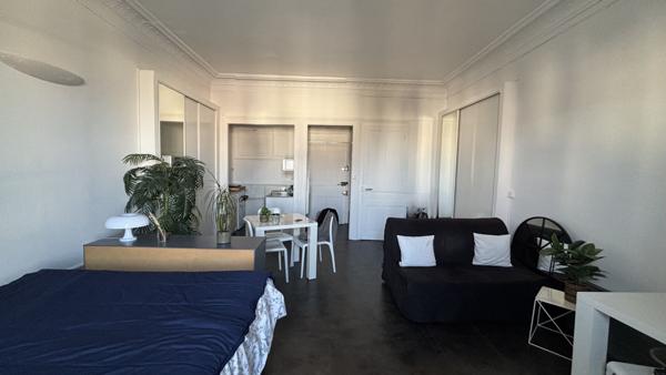 Appartement Aix Les Bains 1 pièce 36 m2 au sein d'un ancien palace majestueux en centre-ville