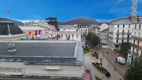 Appartement Aix Les Bains 1 pièce 36 m2 au sein d'un ancien palace majestueux en centre-ville