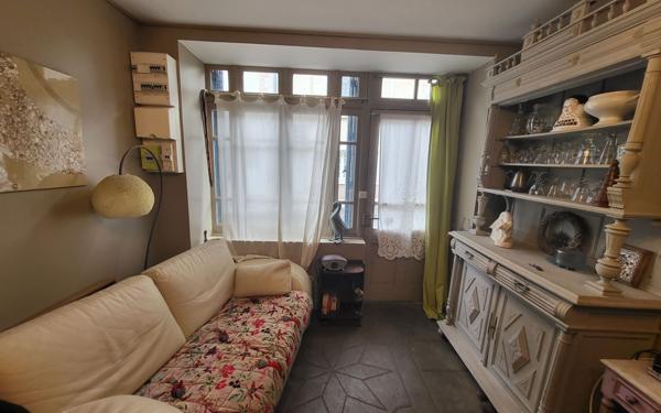 Maison à vendre    2 pièces •  Arnac-la-Poste