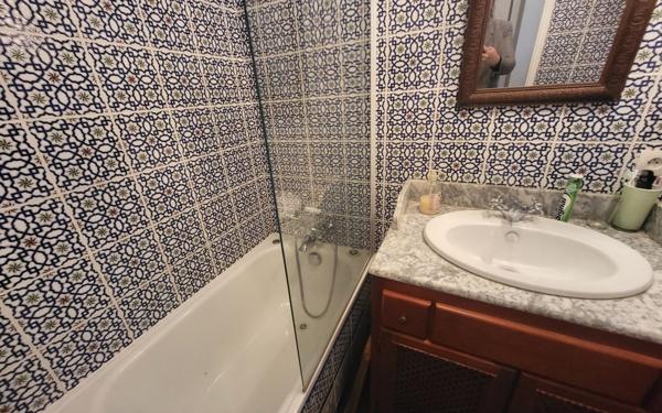 Maison à vendre    2 pièces •  Arnac-la-Poste