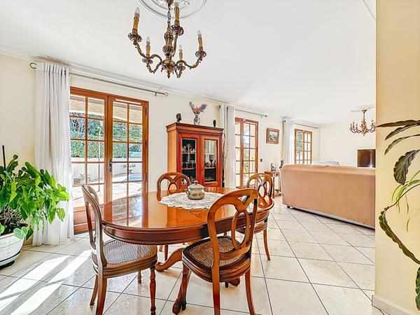 Maison à vendre à Allauch - piscine garage