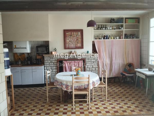 Maison à GUITRES, 33230 - 8 pièces 255m²