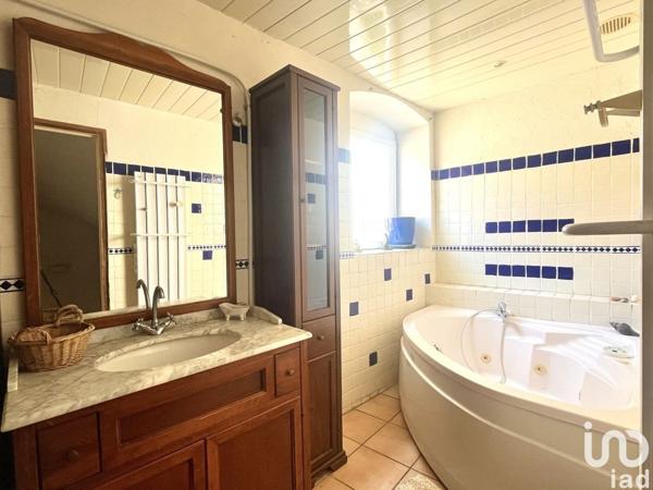 Maison à vendre 5 pièces 184 m² Simiane-Collongue